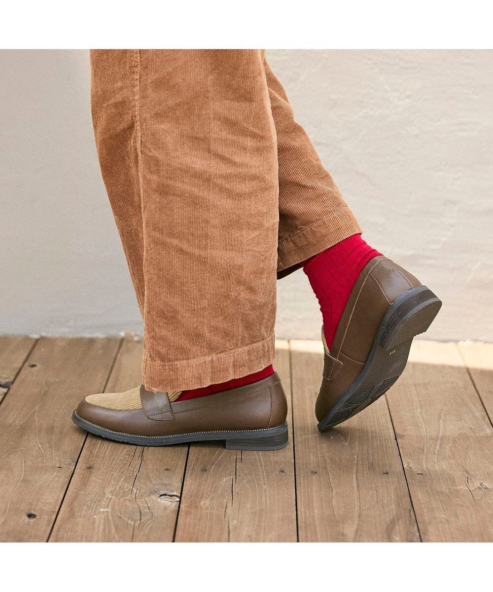 ing <ing>デザインコインローファー 