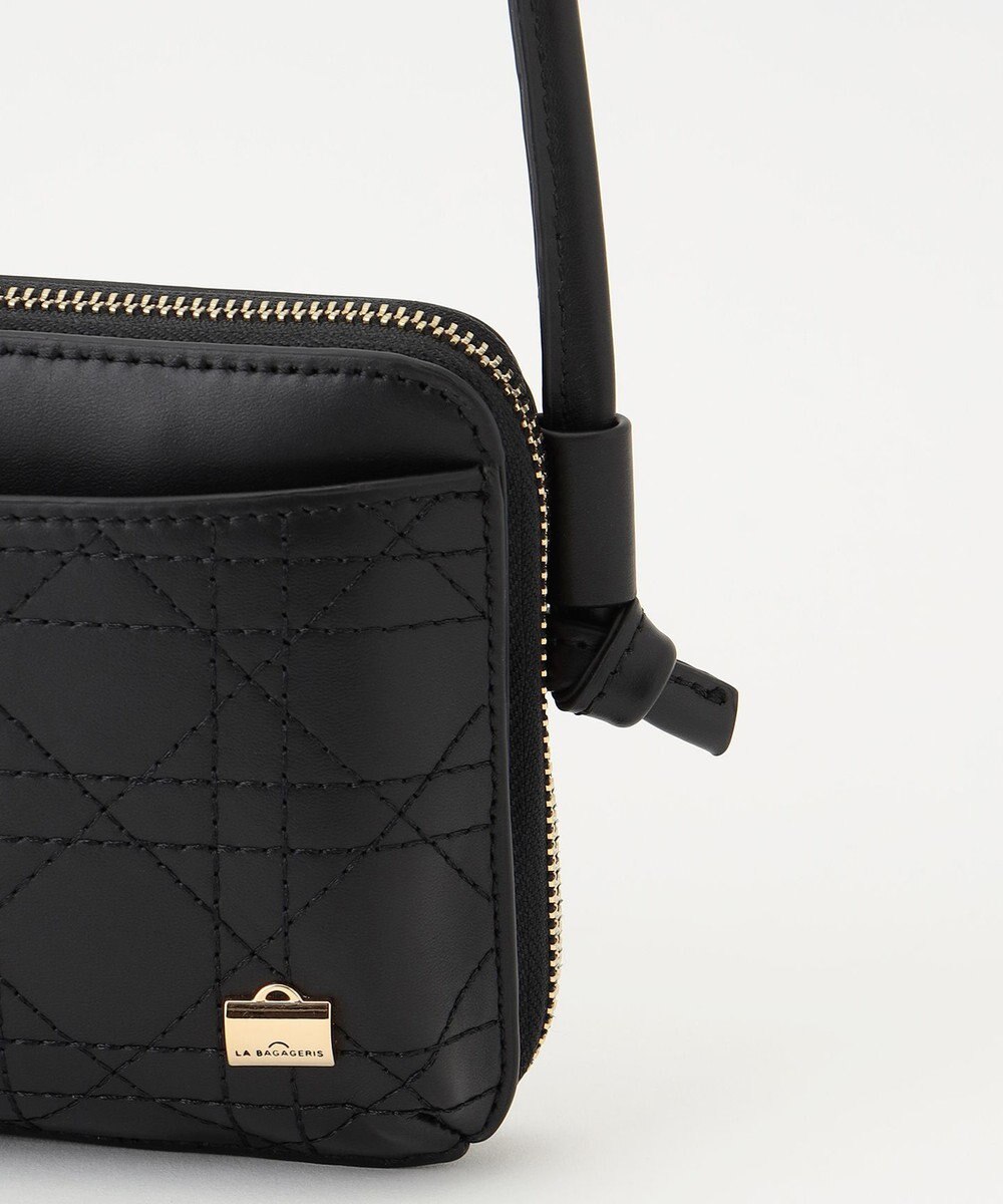 LA BAGAGERIE 【レザー×ステッチ】スクエアマルチポシェット 