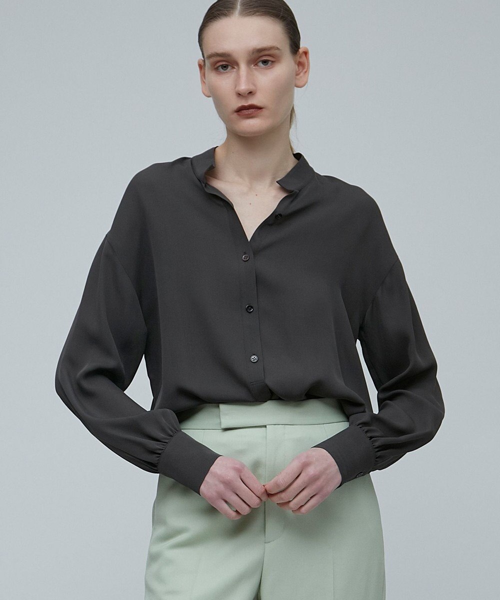 BEIGE， BRISSAC / スタンドカラーブラウス 