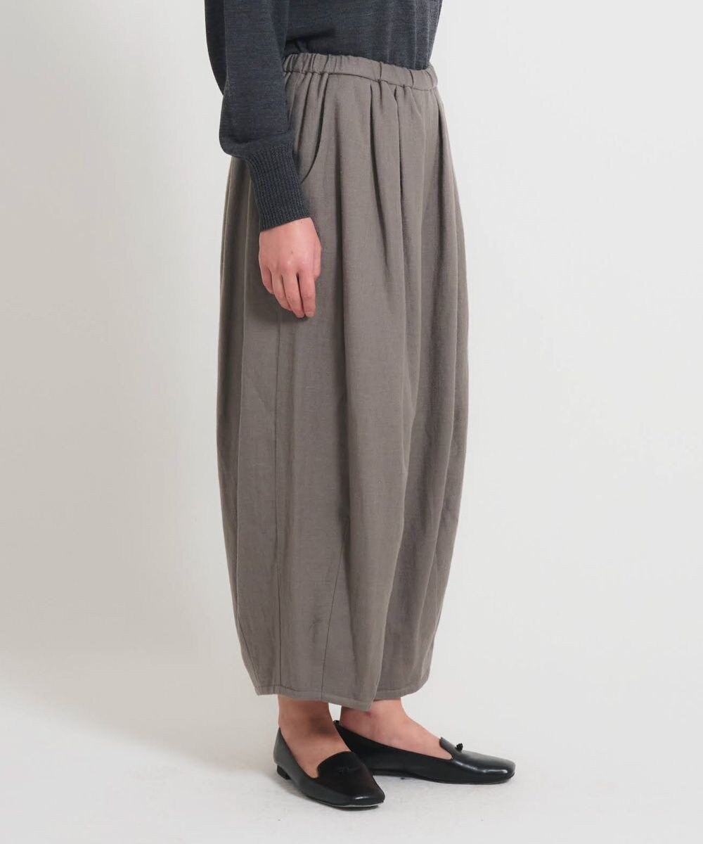 muuc 〈軽やかな尾州産リネンウール〉裾タックワイドパンツ  ロングシーズン 秋冬春 ウエストゴム有り ゆったりシルエット セットアップ可能  裏地有り 