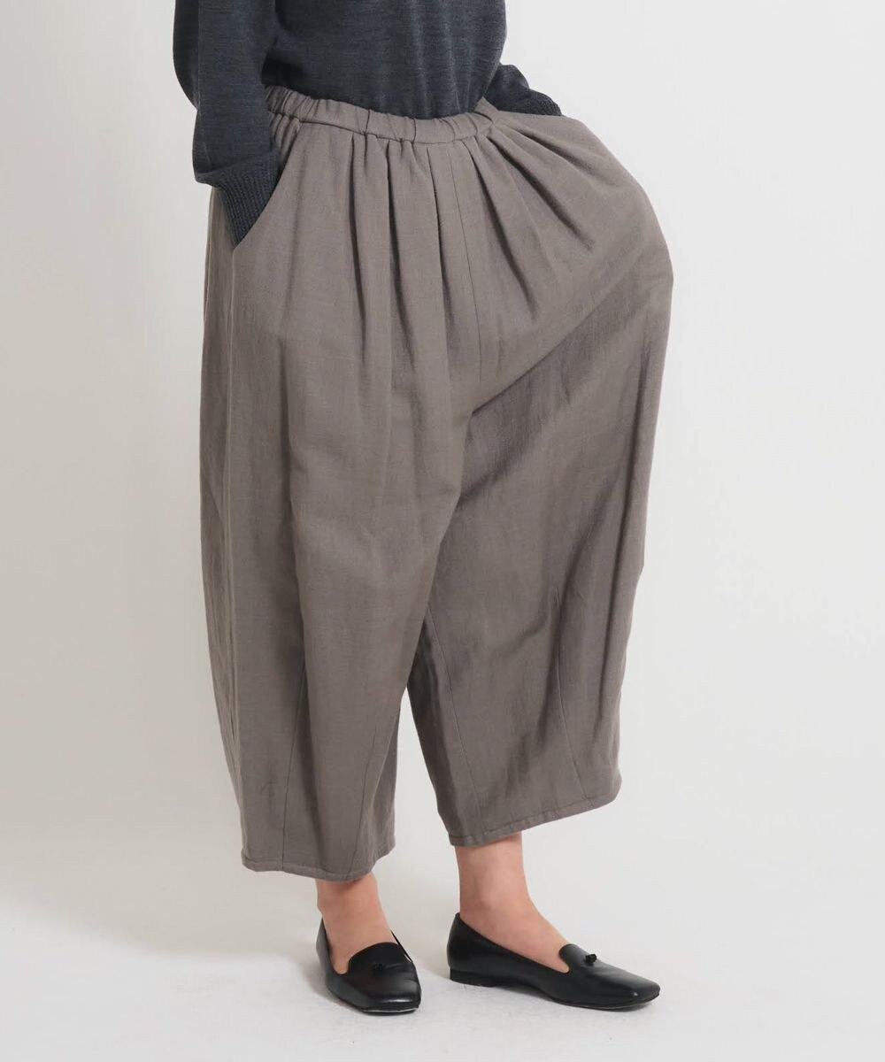 muuc 〈軽やかな尾州産リネンウール〉裾タックワイドパンツ  ロングシーズン 秋冬春 ウエストゴム有り ゆったりシルエット セットアップ可能  裏地有り 