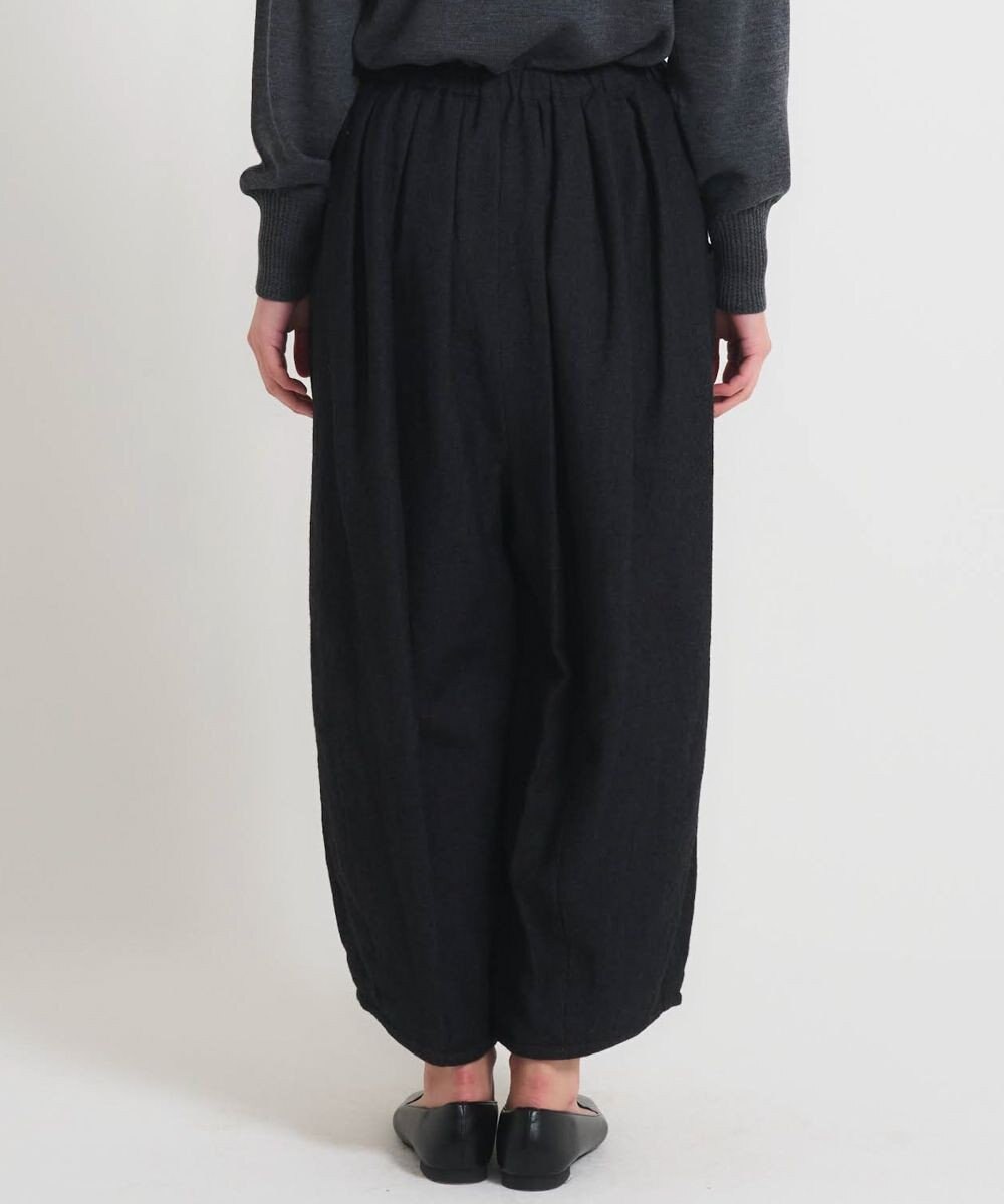 muuc 〈軽やかな尾州産リネンウール〉裾タックワイドパンツ  ロングシーズン 秋冬春 ウエストゴム有り ゆったりシルエット セットアップ可能  裏地有り 