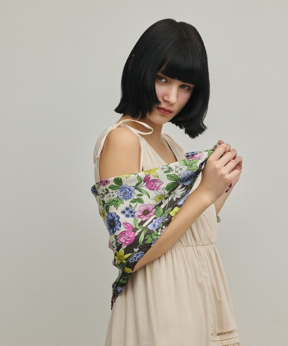 GRACE CONTINENTAL フラワーシルクスカーフ 
