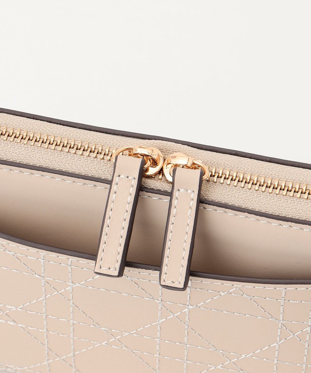 LA BAGAGERIE 【レザー×ステッチ】スクエアマルチポシェット 