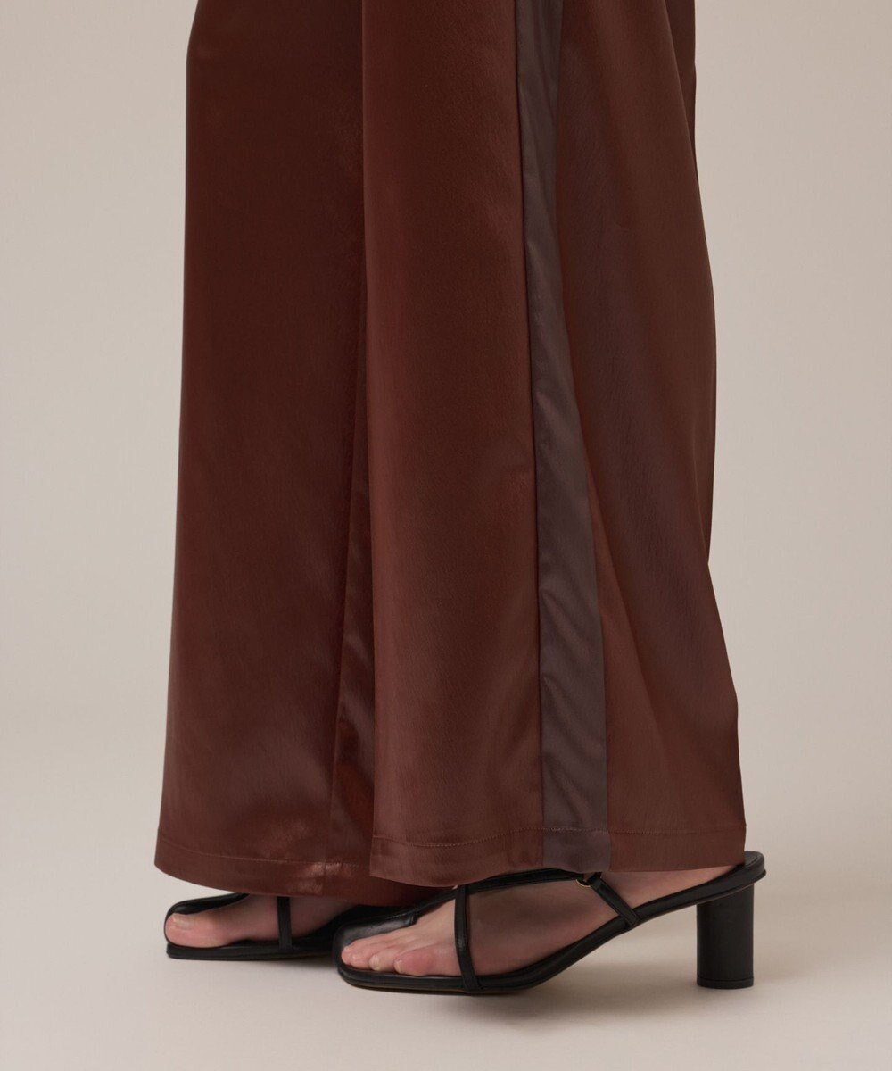 GRACE CONTINENTAL レザーライクパンツ 