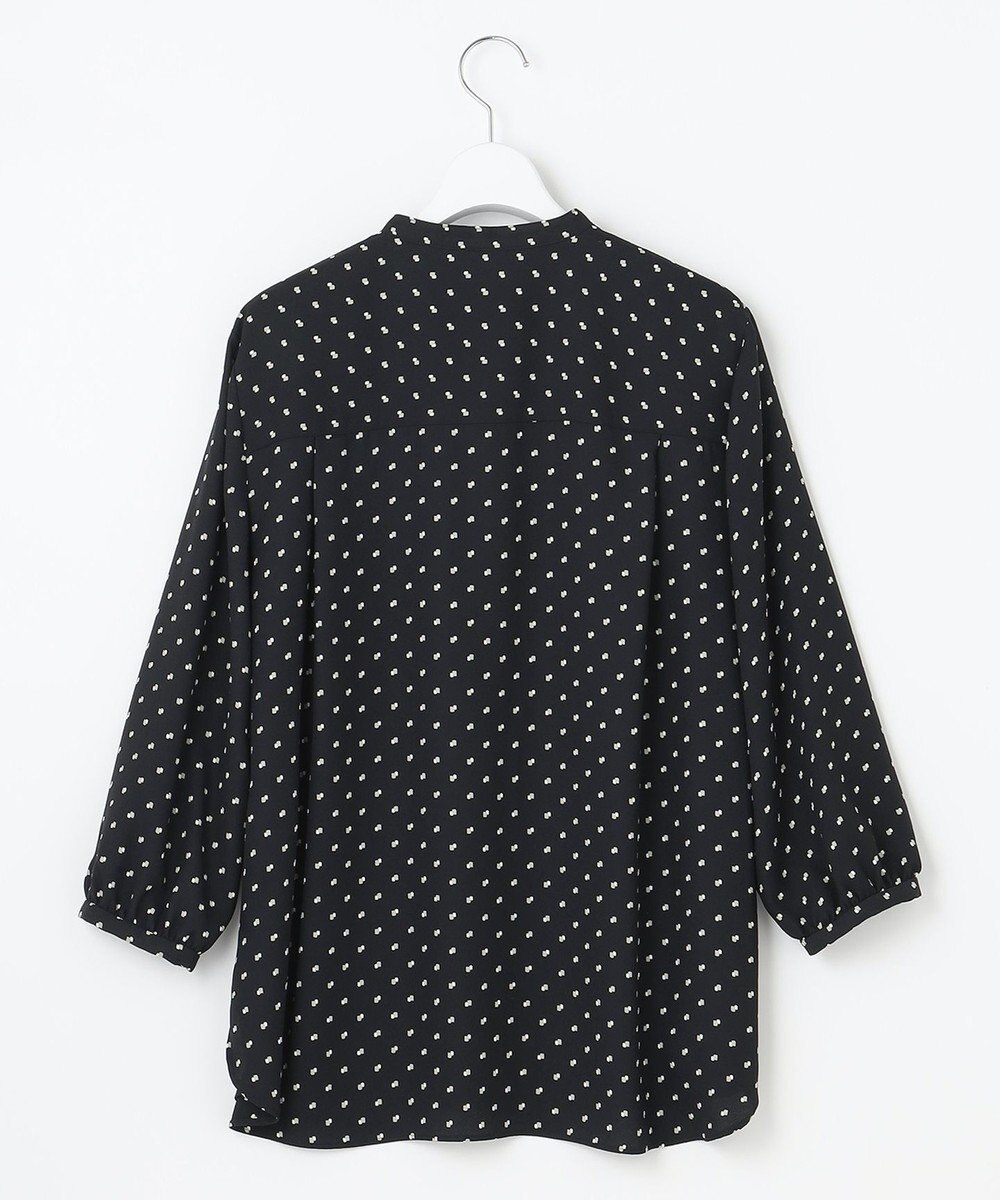 自由区 【セット可/洗える】ダブルスクエアプリント バンドカラーブラウス 