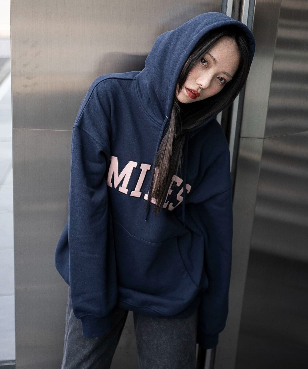 WEGO 【ユニセックス着用ITEM/SMLサイズ展開】グラフィックロゴプルパーカー 