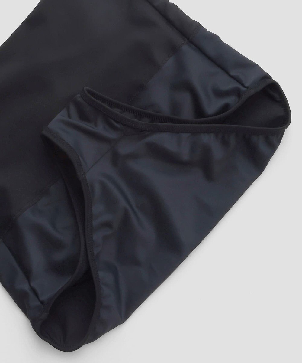 San-ai Resort（三愛水着楽園） 【San-ai Resort×PEACH　JOHNコラボ】【ナイスバディ水着】フリルワイヤービキニ　9M・11L　【San-ai Resort（サンアイリゾート）】 