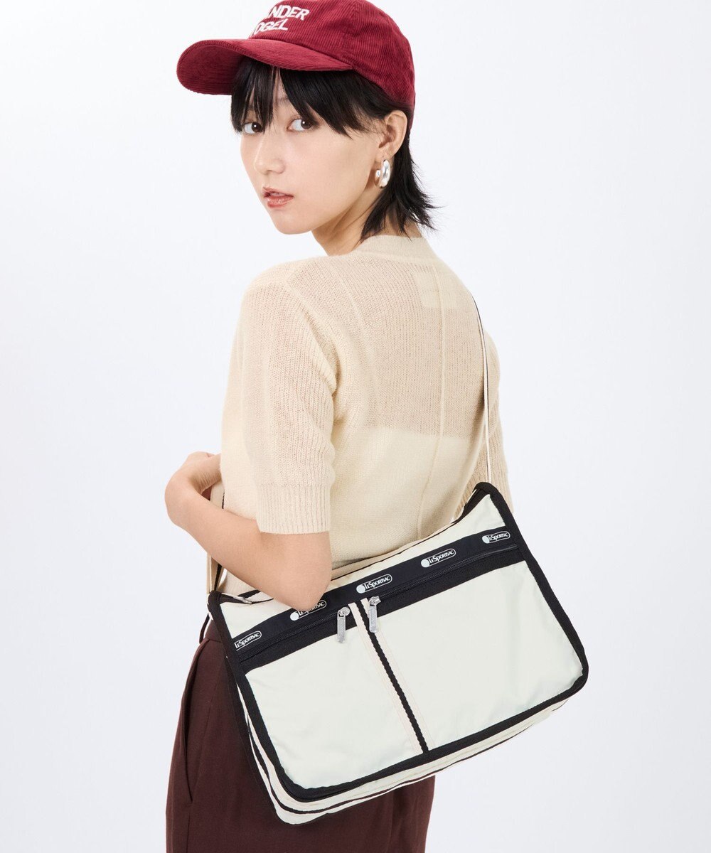 LeSportsac DELUXE EVERYDAY BAG/スペクテイターサンドバー/ブラック 
