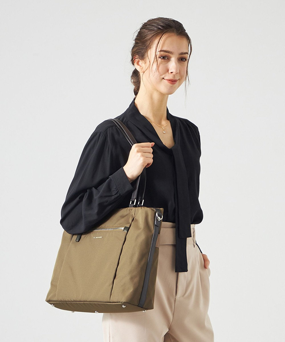 LA BAGAGERIE コーデュラ×リサイクルレザー　スクエアトート 