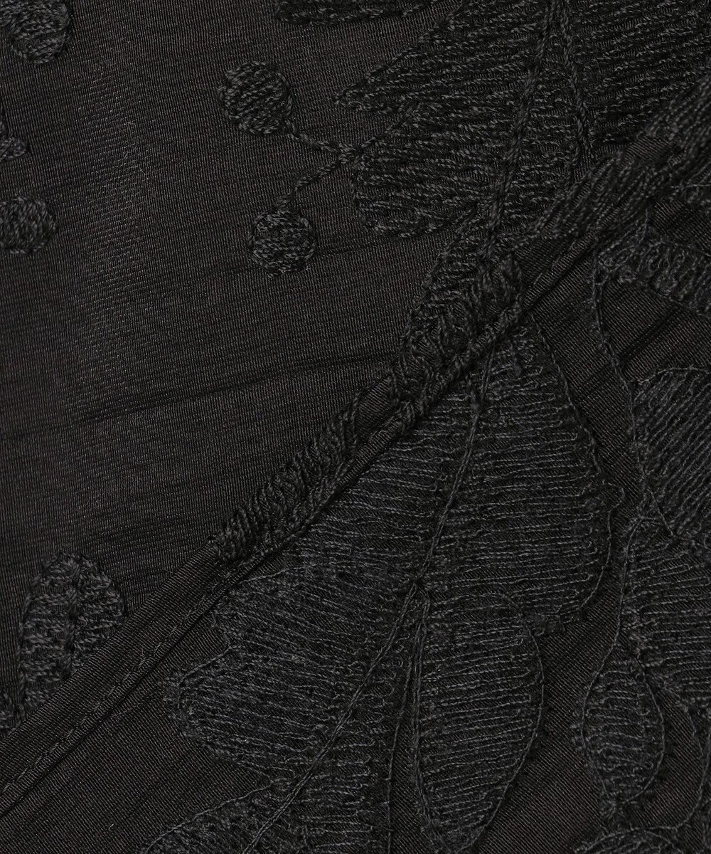 UNFILO L 【前後着用可能の2WAY仕様】ボタニカル エンブロイダリー ブラウス 