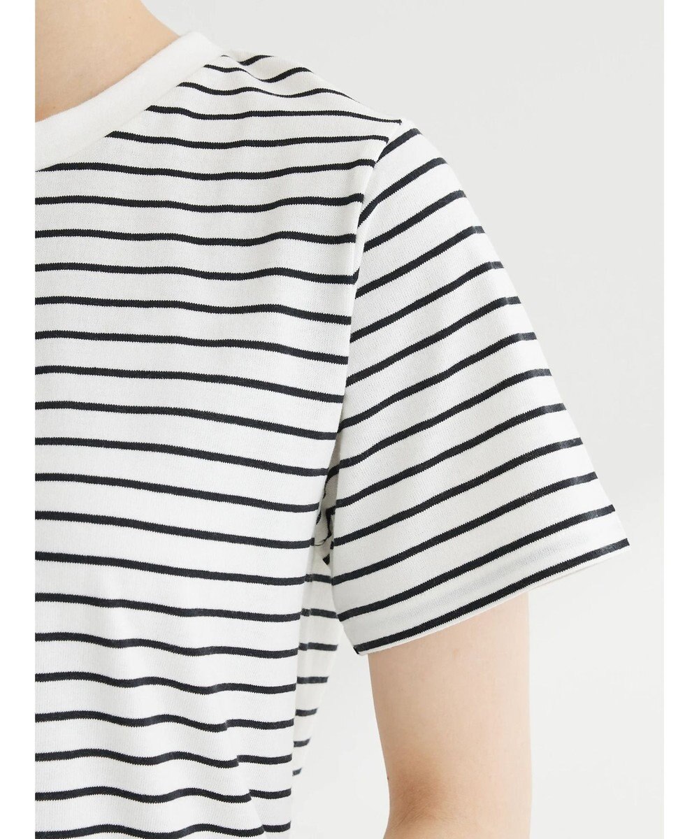 Green Parks ・ＲＡＹ　ＣＡＳＳＩＮ　フラワーサガラ刺繍Ｔシャツ 