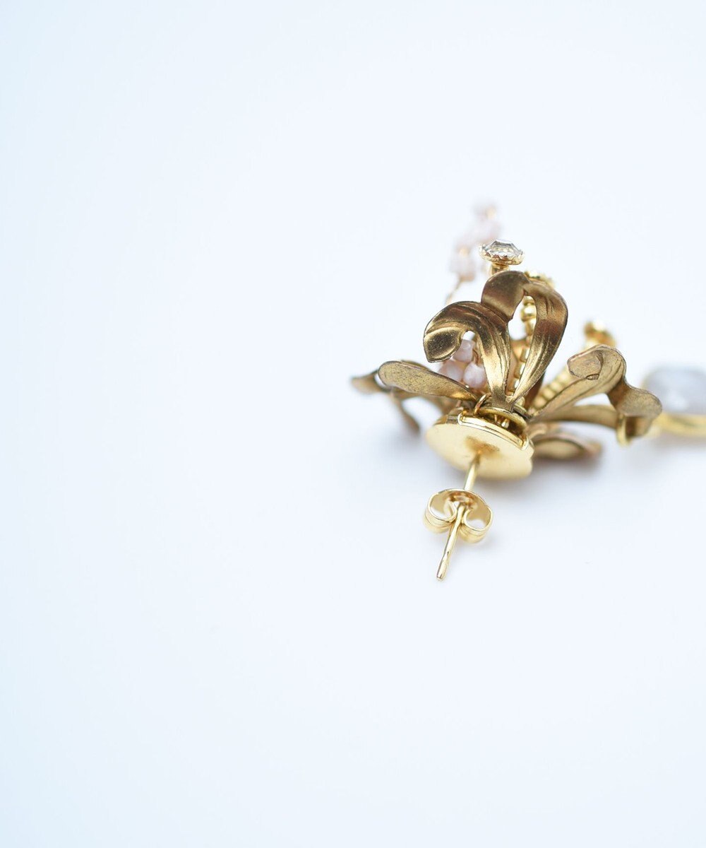 monshiro 【スワロフスキー】ネリネフラワー ピアス 