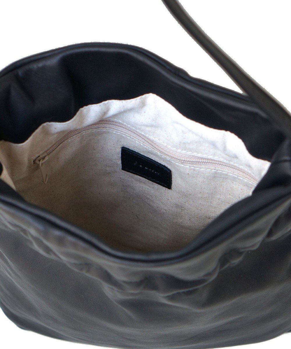 FOLNA RD ソフトレザー巾着ショルダーバッグ 