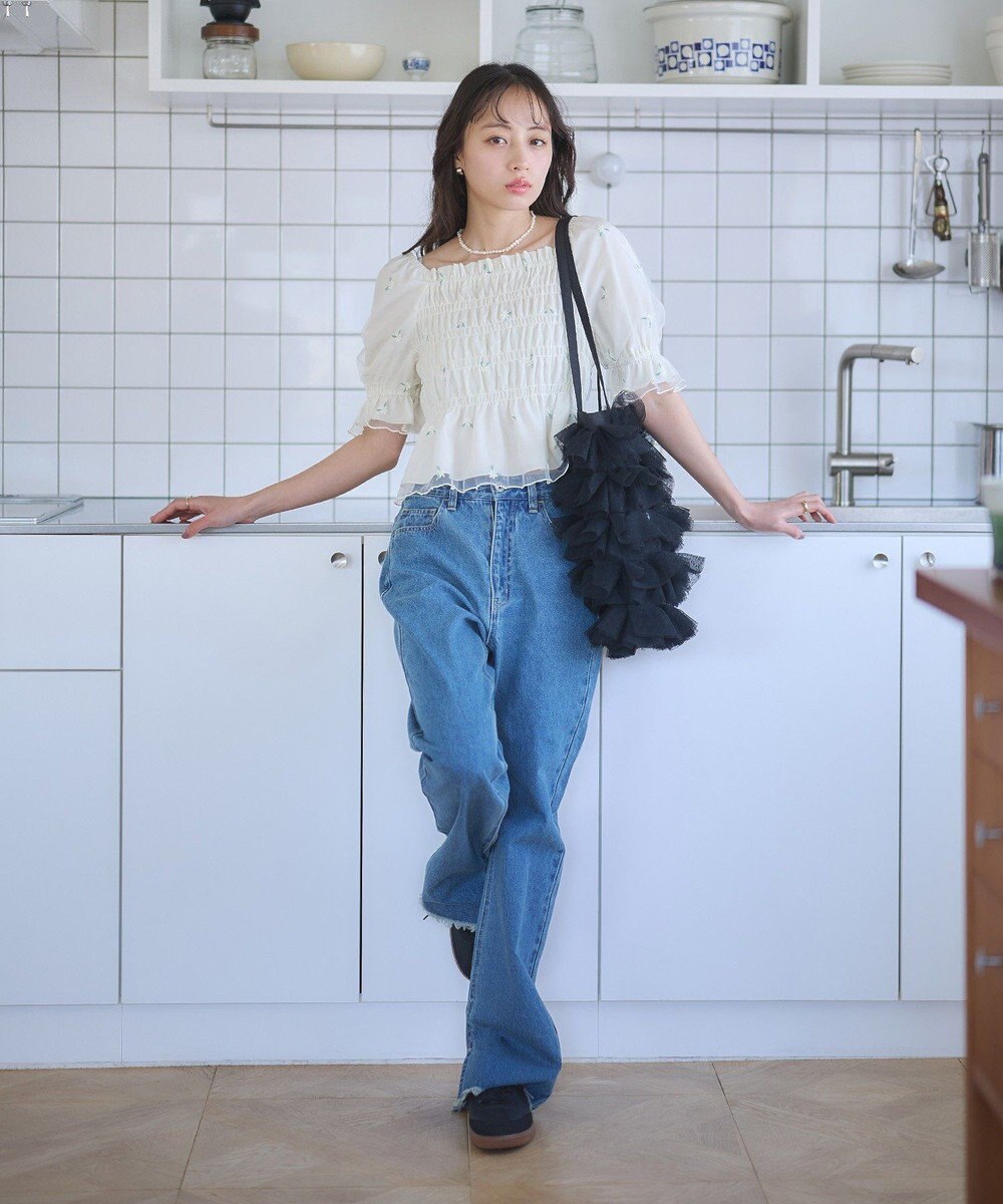 earth music&ecology フラワー刺繍シャーリングプルオーバー 