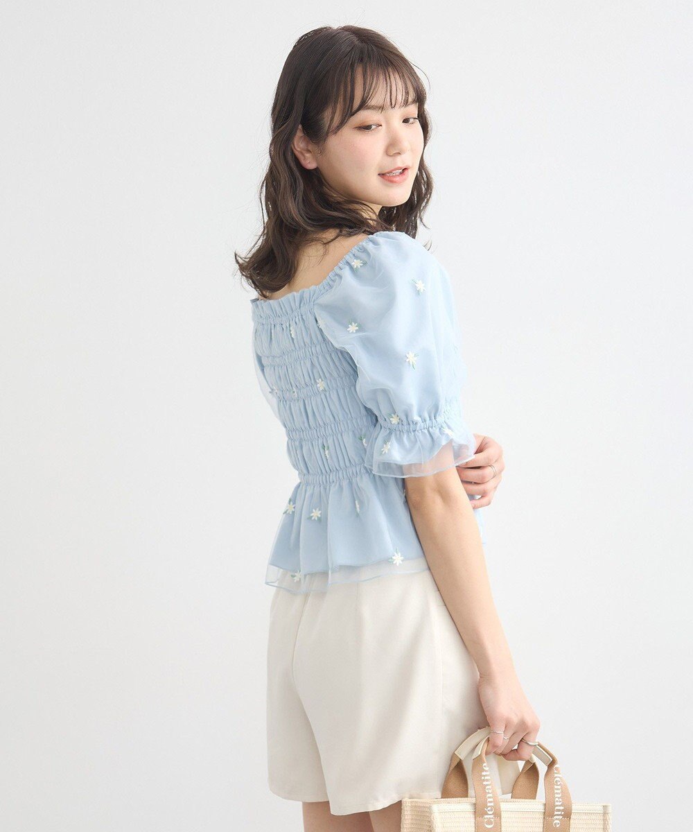 earth music&ecology フラワー刺繍シャーリングプルオーバー 