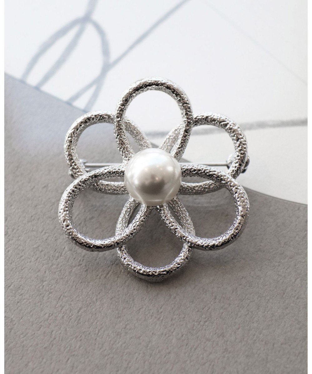 Tiaclasse 【安田美沙子さんスタイリングアイテム】フラワーモチーフブローチ 