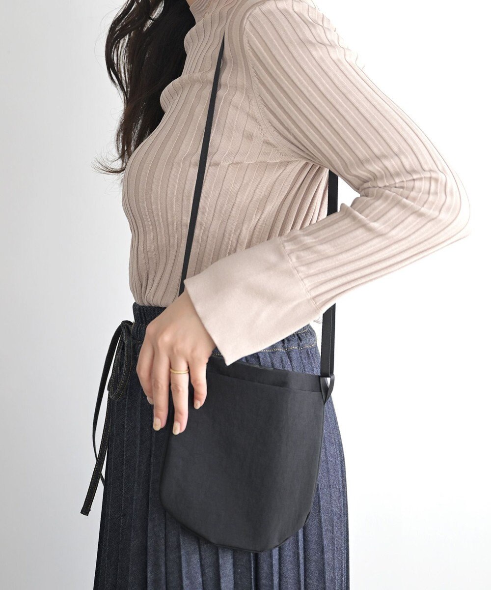 NIZYU KANO LIGHT NYLONショルダーポーチ 