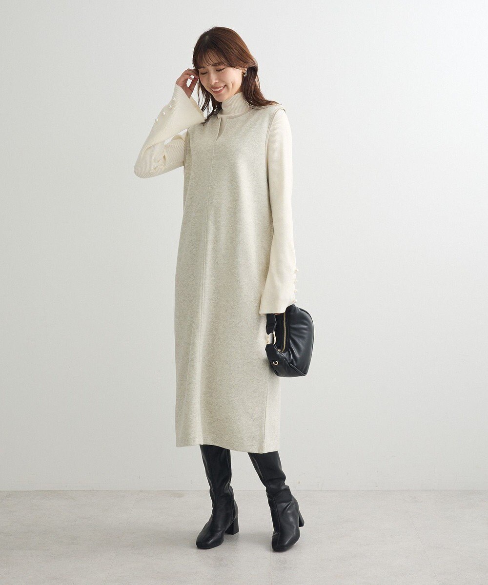 Green Parks ・ｓｗｉｎｇ　ｂｙ　袖パールボタンハイネックニット 