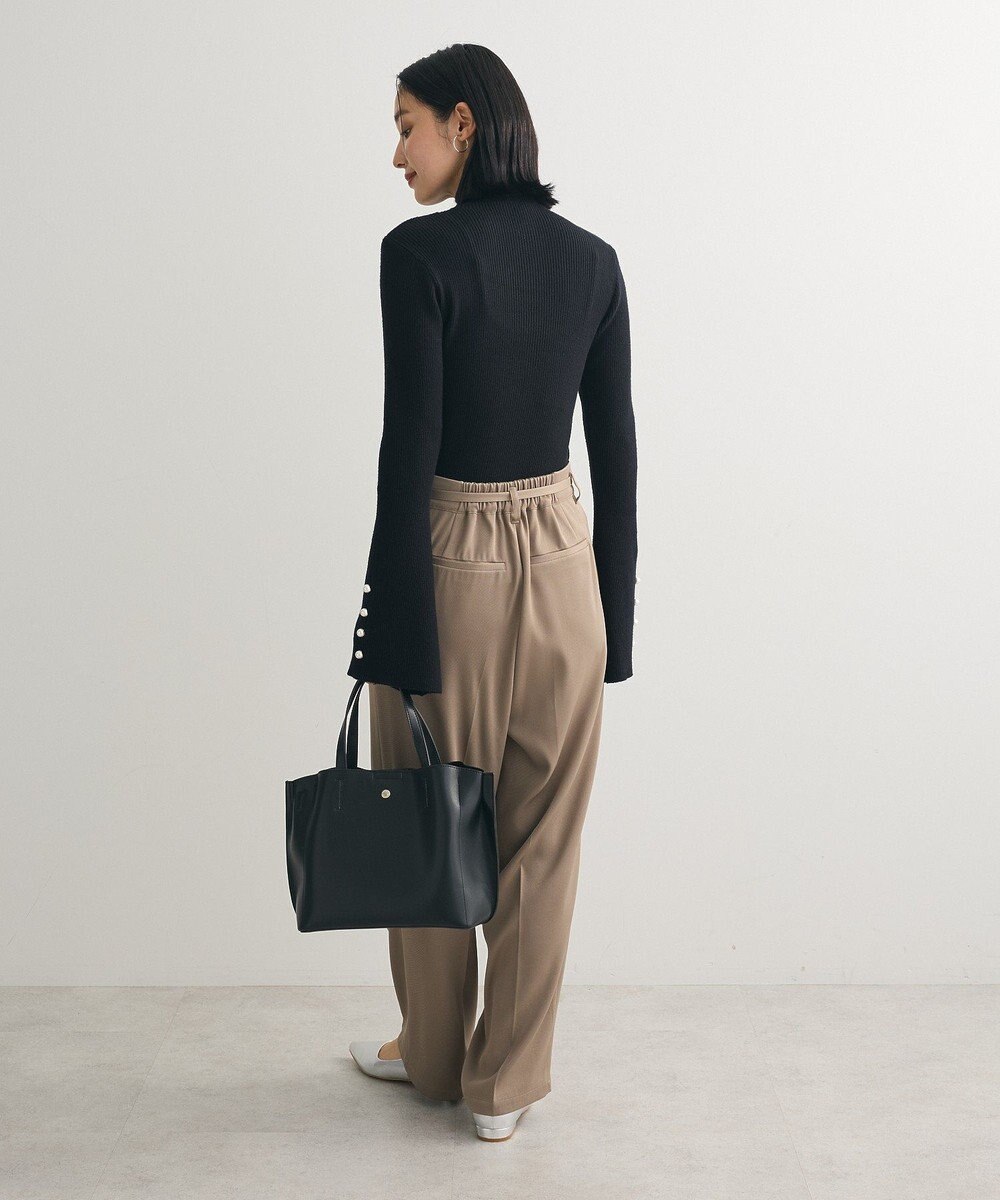 Green Parks ・ｓｗｉｎｇ　ｂｙ　袖パールボタンハイネックニット 