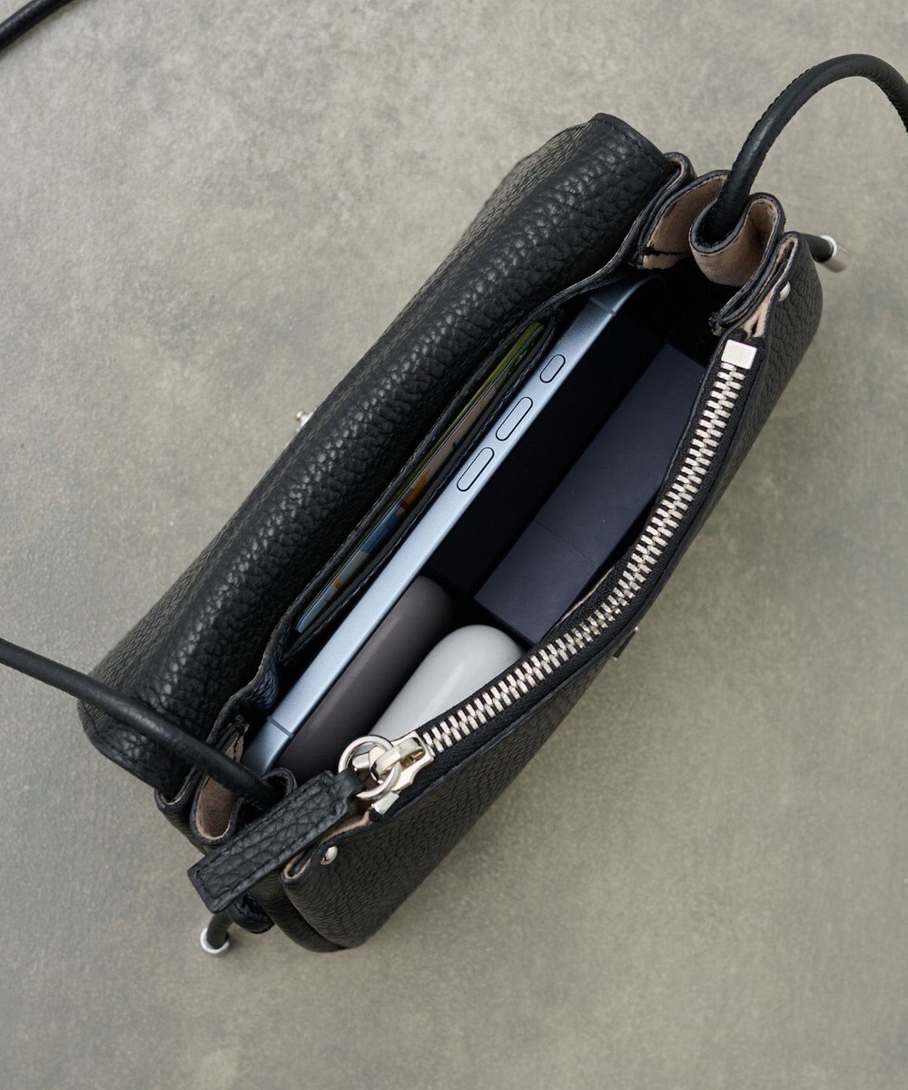 IACUCCI アバ ウォレットショルダー CERVO 