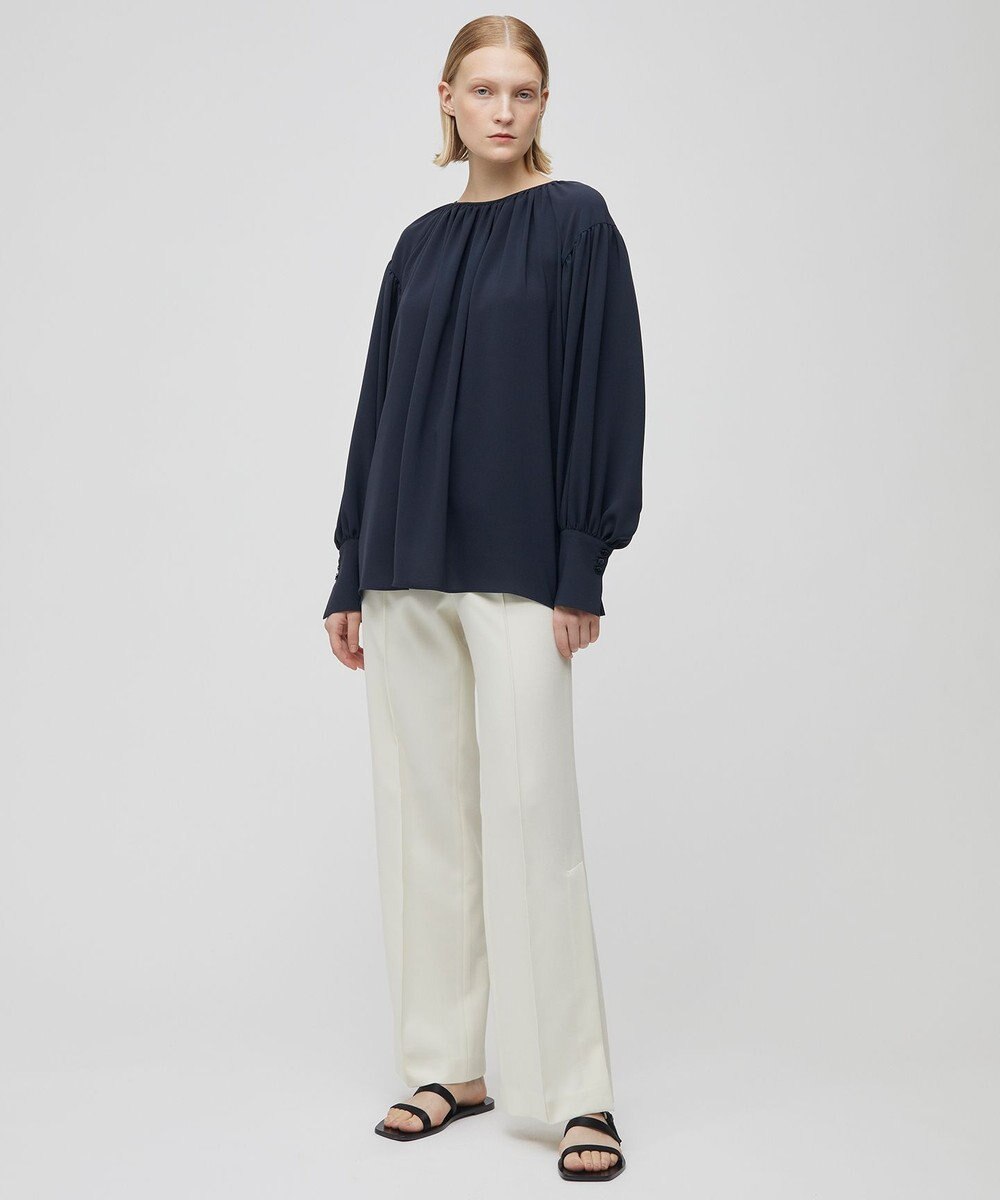 BEIGE， IRIS / ラウンドネックブラウス 