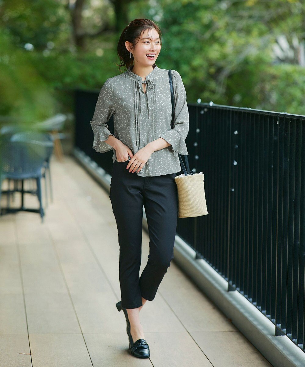 Tiaclasse 【新色追加・洗える】フレアスリーブ花柄リボンブラウス 