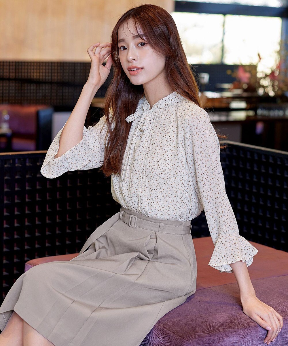 Tiaclasse 【新色追加・洗える】フレアスリーブ花柄リボンブラウス 