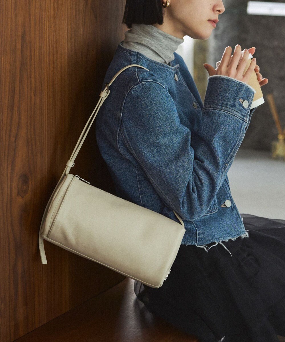 russet ソフトレザーロールショルダーバッグ(CE-1661) 