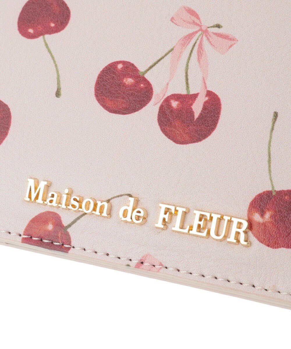 Maison de FLEUR チェリー柄フラグメントケース 