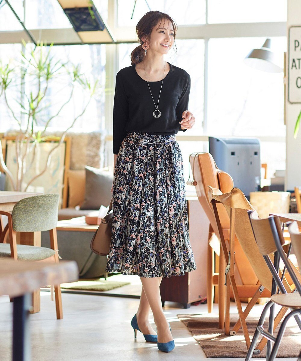 洗える 異素材を組み合わせた花柄ドッキングワンピース Tiaclasse ファッション通販 公式通販 オンワード クローゼット 洗える 異素材を組み合わせた花柄ドッキングワンピース Tiaclasse ファッション通販 公式通販 オンワード クローゼット