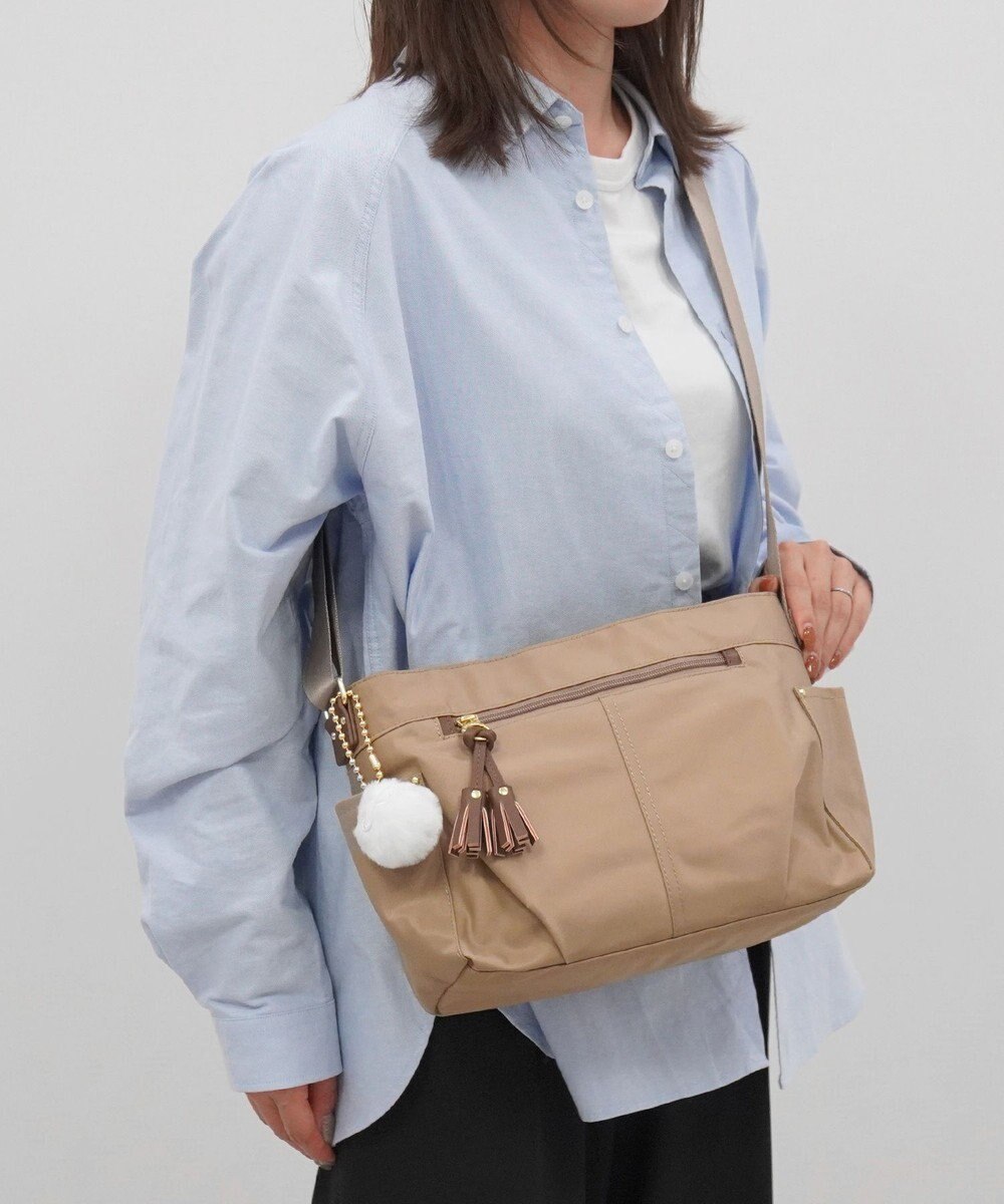 ACE BAGS & LUGGAGE kanana project collection タッセル-e ショルダーバッグ 横 68872 