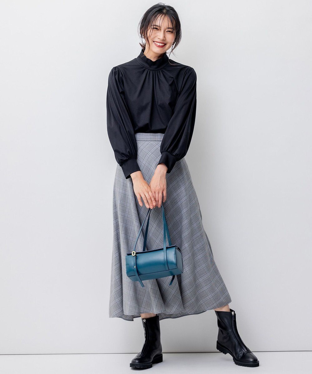 23区 【洗える】ハイネック フォルム ロングTシャツ 