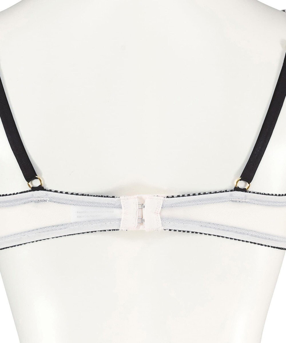 San-ai Resort（三愛水着楽園） 【WEB限定】フェミニンプティハートブラジャー＆ショーツセット 【northerly】 