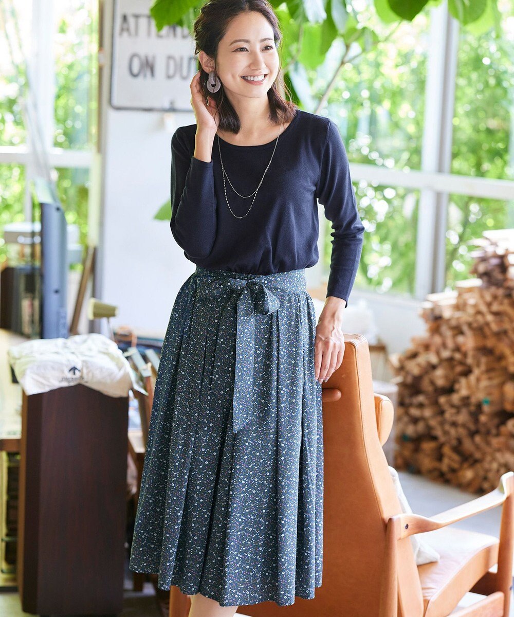 Tiaclasse 【洗える】1枚でコーディネートが決まる花柄ニットドッキングワンピース 