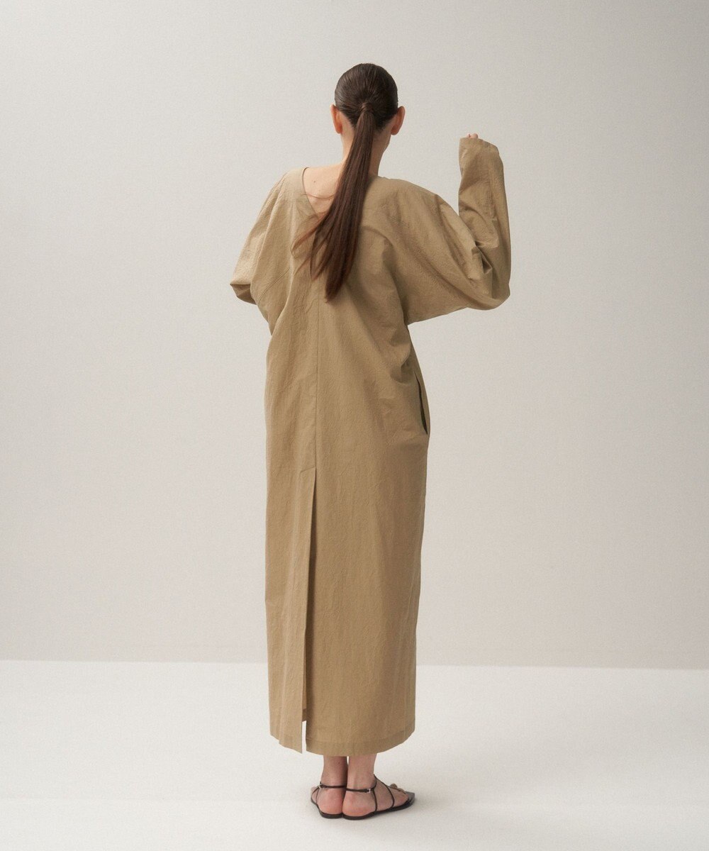 ATON CATCH WASHER COTTON | Vネックドレス 