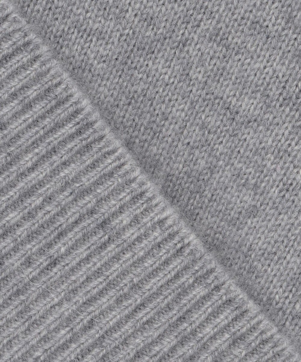 組曲 L 【アンサンブル対応可】ピュアカシミヤクロップド丈ニット 