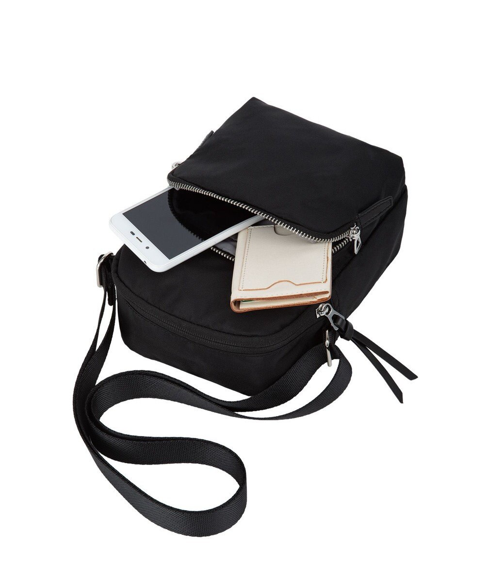 ACE BAGS & LUGGAGE HAyU × ace. フィカス ショルダーバッグ 19101 ハユ 