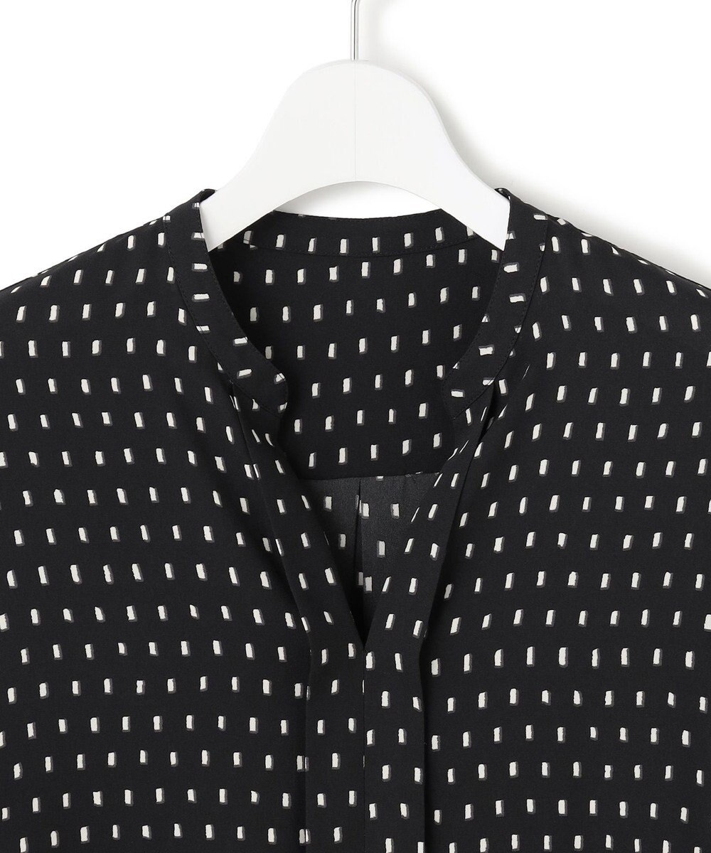 ICB L 【新色追加・WEB限定】BackSatinAmunzen キーネックブラウス 