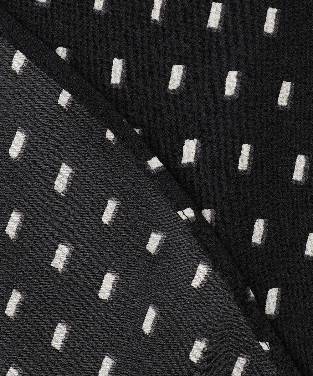 ICB L 【新色追加・WEB限定】BackSatinAmunzen キーネックブラウス 