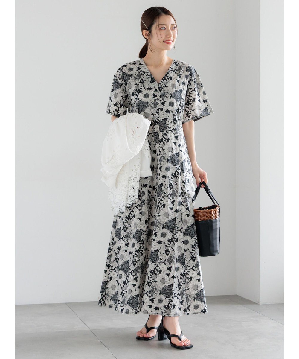 Te chichi 【LIBERTY FABRICS】Vネックフレアワンピース 