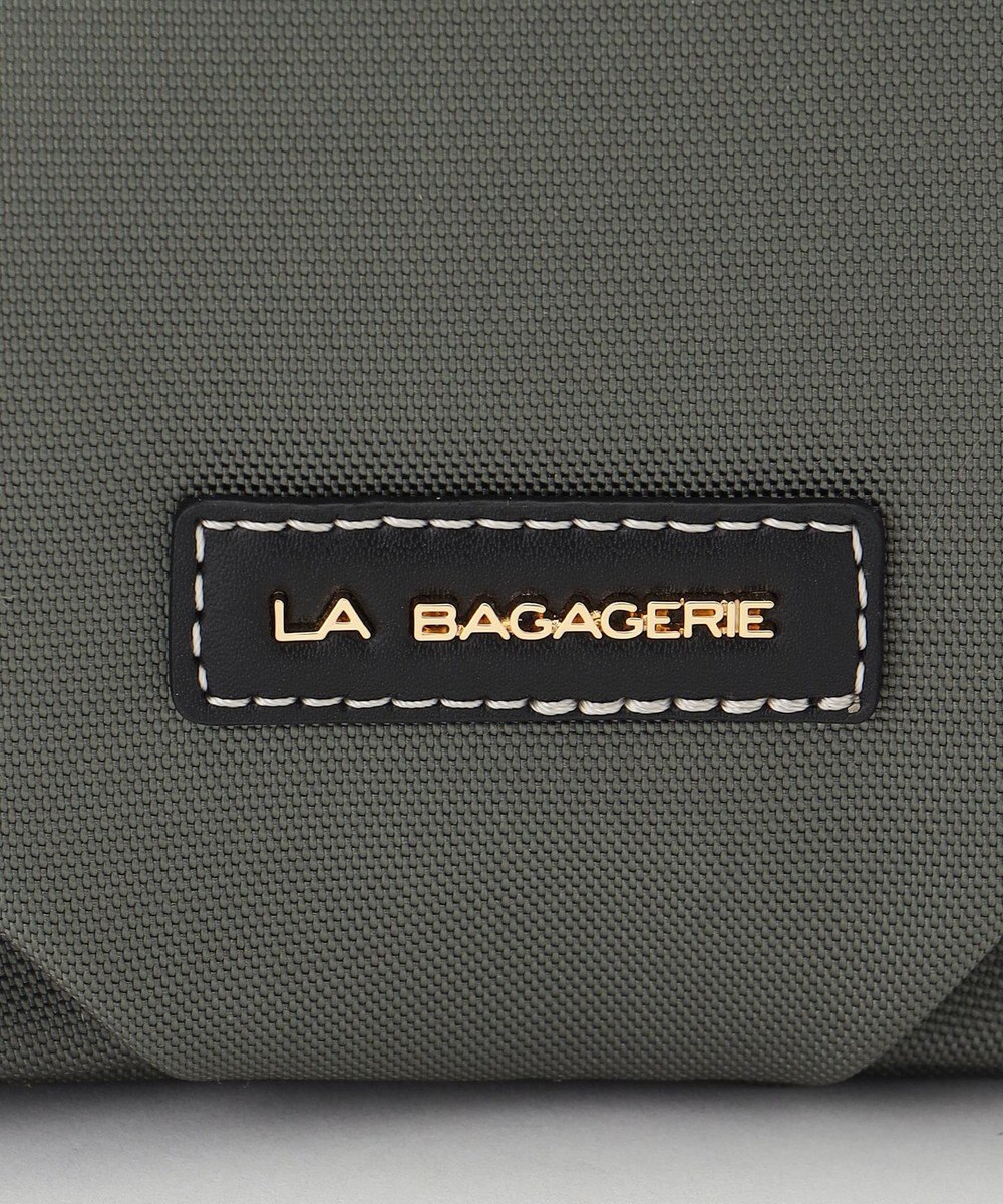 LA BAGAGERIE ポリエステルキャンバス　タックポシェット 