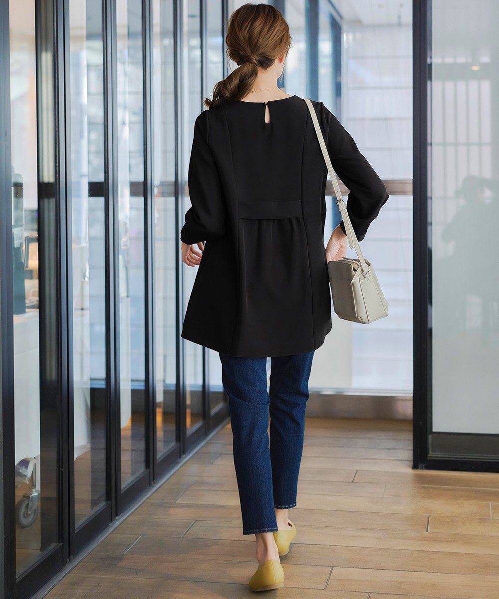 Tiaclasse 【ダブルストレッチ・洗える】バックベルトチュニックブラウス 