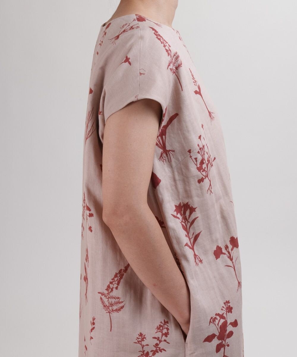 muuc 【ゆったりシルエットで涼しく上品】植物の影絵プリント ワンピースドレス 