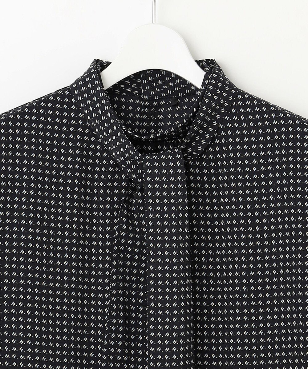 J.PRESS LADIES 【洗える】ポリエステルスエード変形ドットプリント ブラウス 