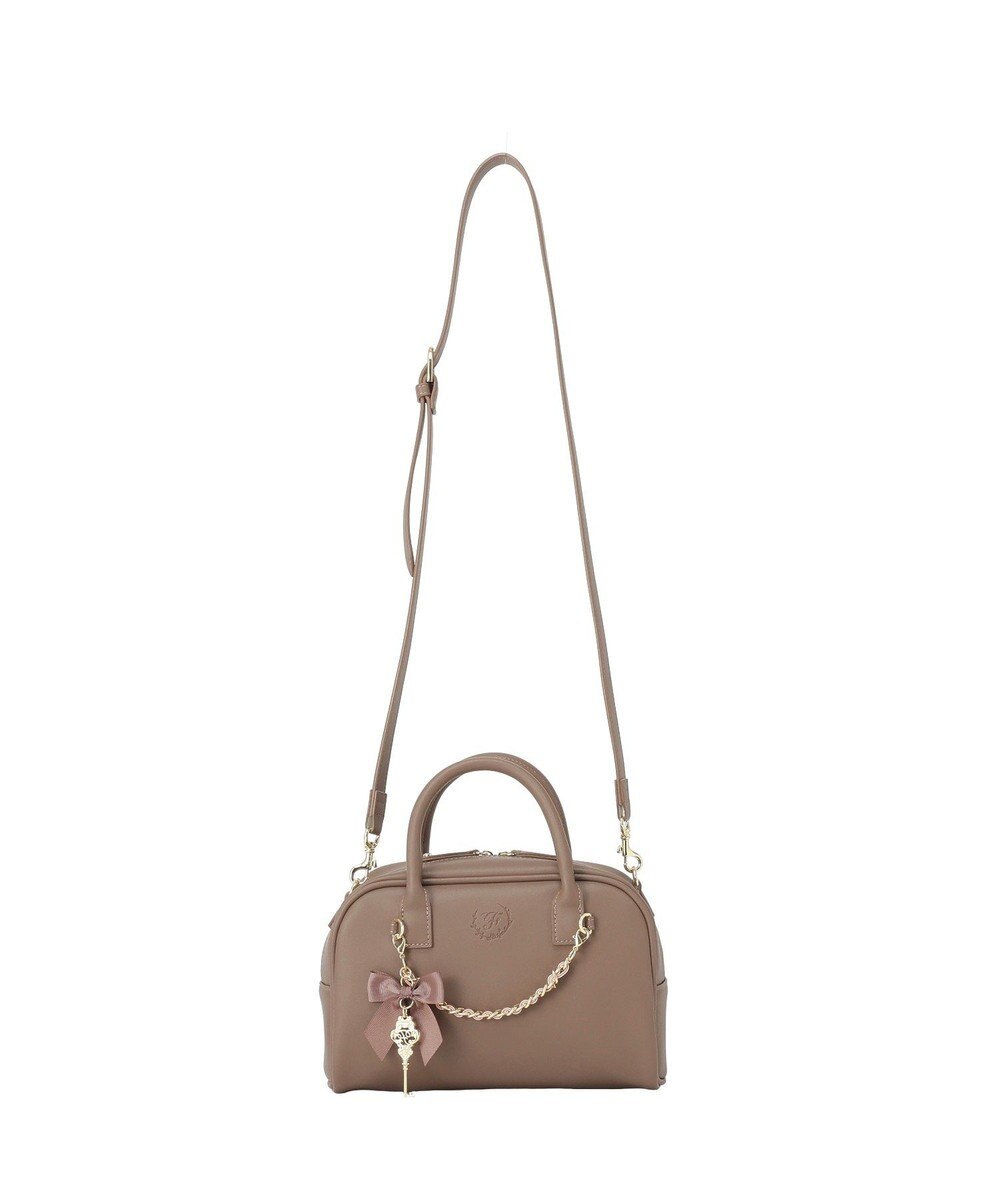 Maison de FLEUR チャーム付きスクエアボストンバッグ 