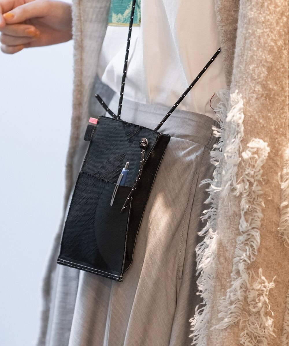 POLS FLATスマホショルダー 