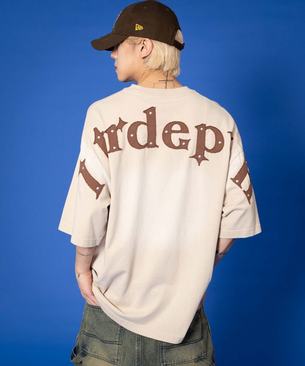 WEGO 【ユニセックス着用ITEM】バックスタッズグラフィックT（SS） 