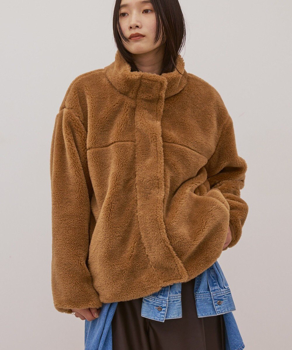 AMERICAN HOLIC スタンドベア風ボアコート 