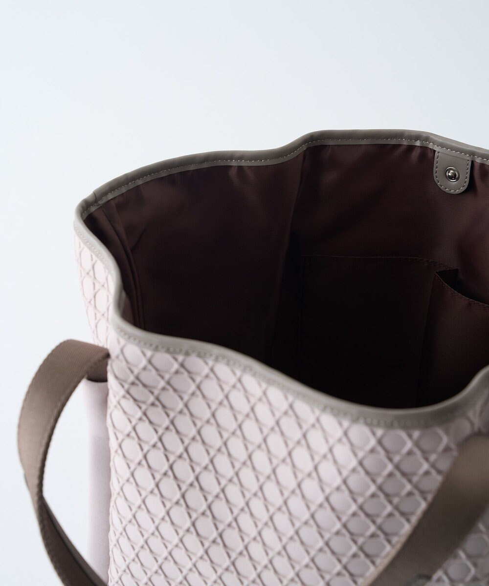 MIYABIYA LAQUOH【撥水加工】篭目柄エンボスボンディングトートL 